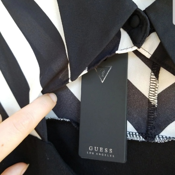 New Guess Peplum Black and White Top NEW! - Picture 4 of 8